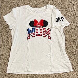 GAP Kids White 'MOM' Graphic Tee with Red and Blue Accents